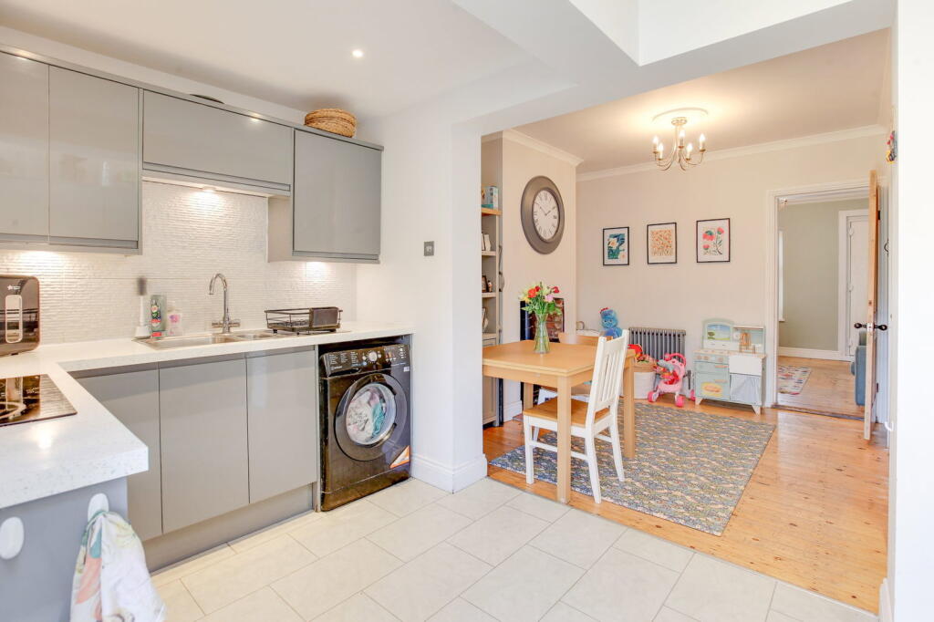 House in Chelmsford, Great Baddow - View 3