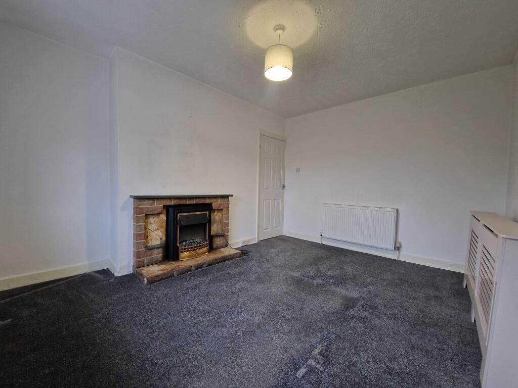 Burnthill Lane Rugeley, WS15 2HY photo 2