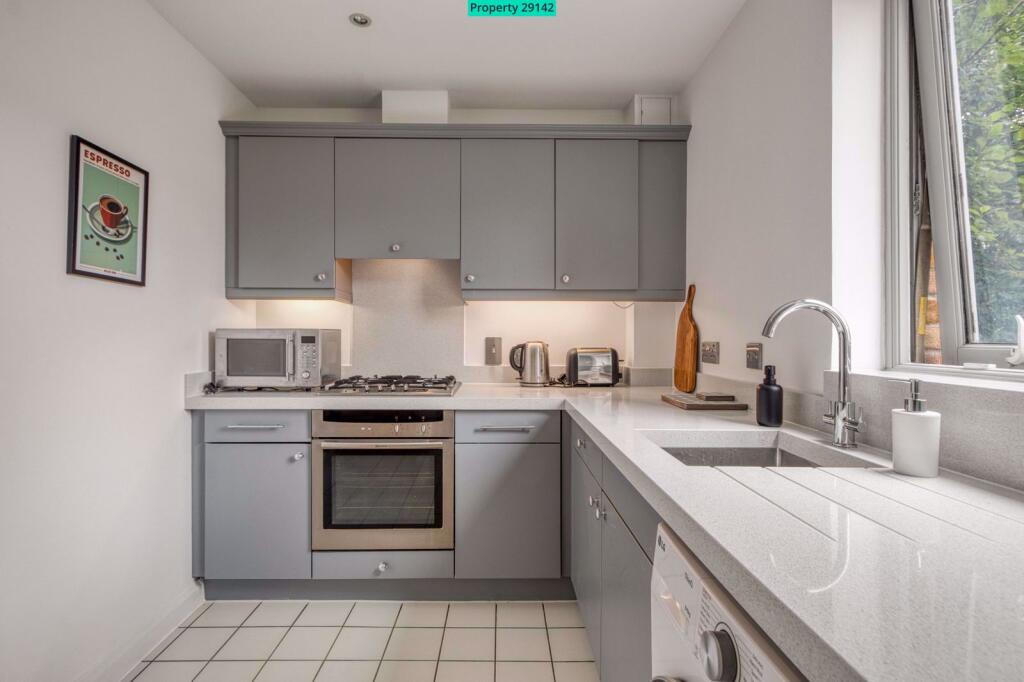 Apartment in London, Angel, Islington - View 4