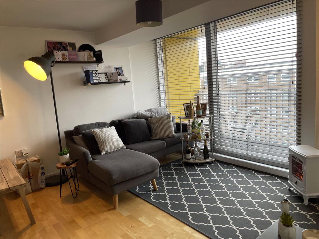 Saxton, The Avenue, Leeds, LS9 - View 2
