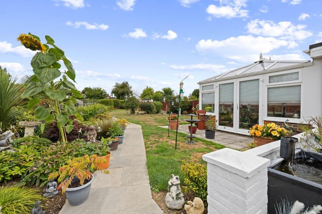 Nyetimber Lane, Rose Green, Bognor Regis, West Sussex, PO21 photo 3