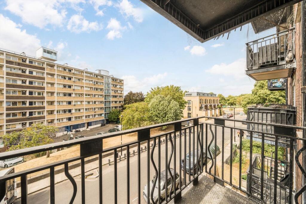 Apartment in London - View 5