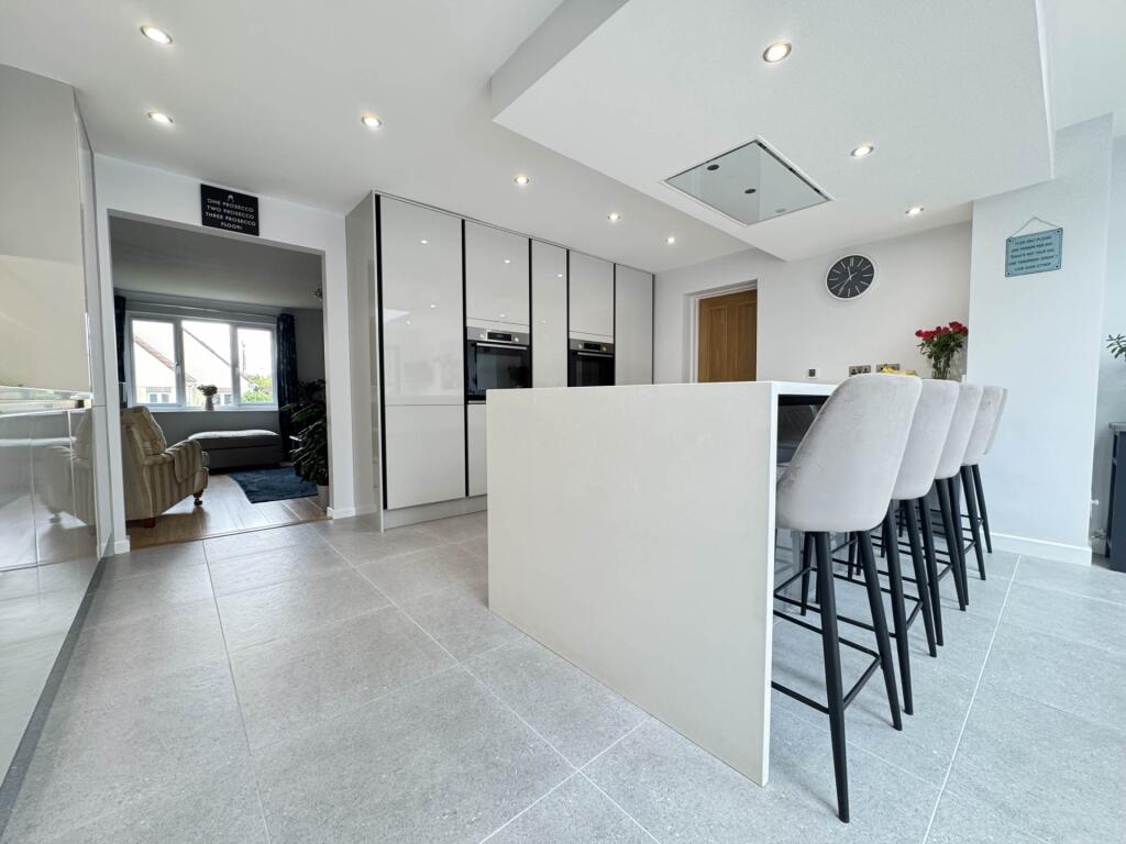 Auction Way, Woolsery photo 4