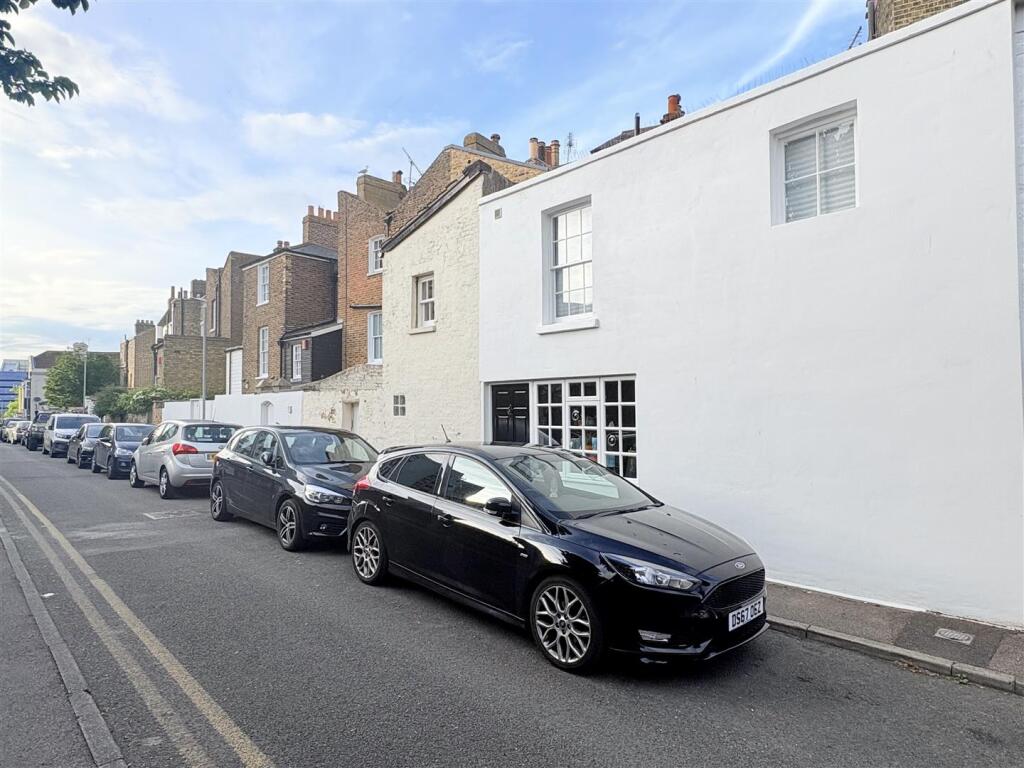 Main image of property: Liverpool Lawn, Ramsgate
