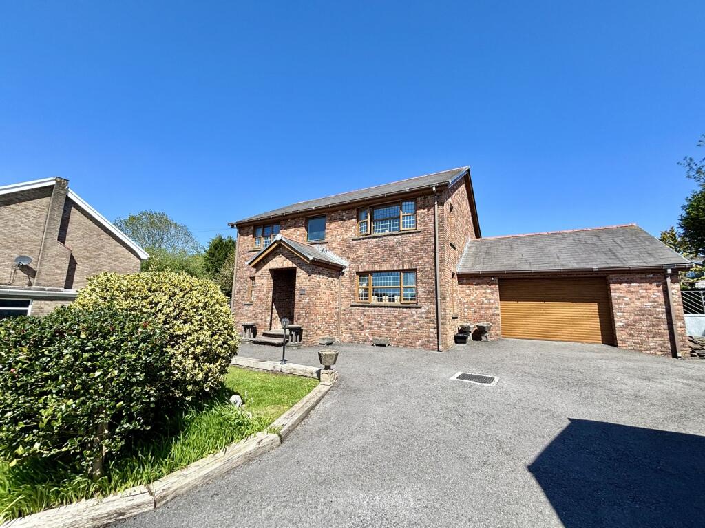 Main image of property: Neath Road, Pontardawe, Swansea.