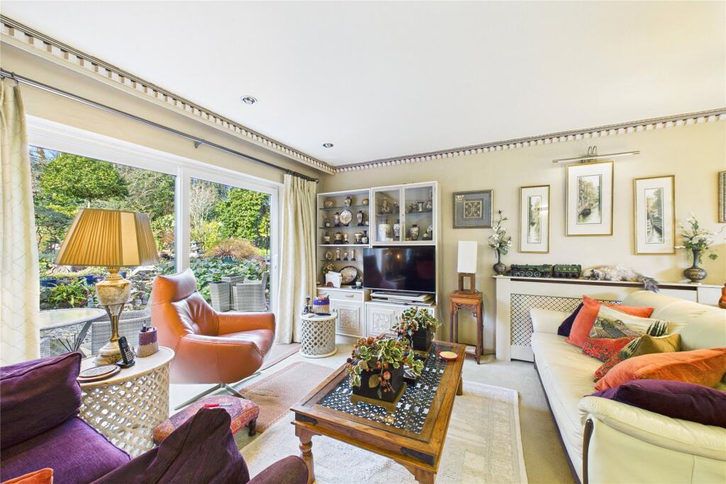 House in Bracknell - View 3