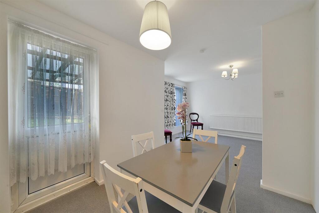 House in Harrow - View 3