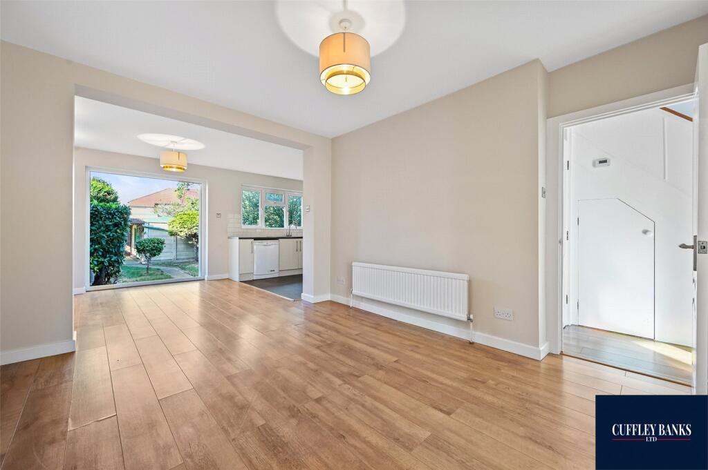 House in Southall - View 5