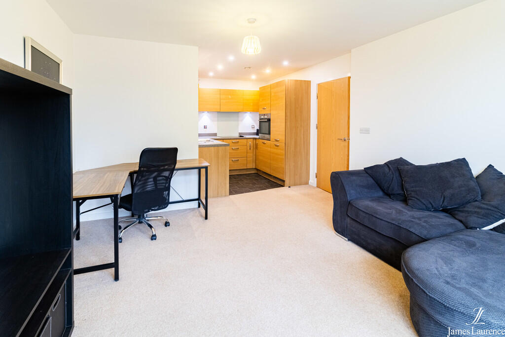 Apartment in Birmingham - More
