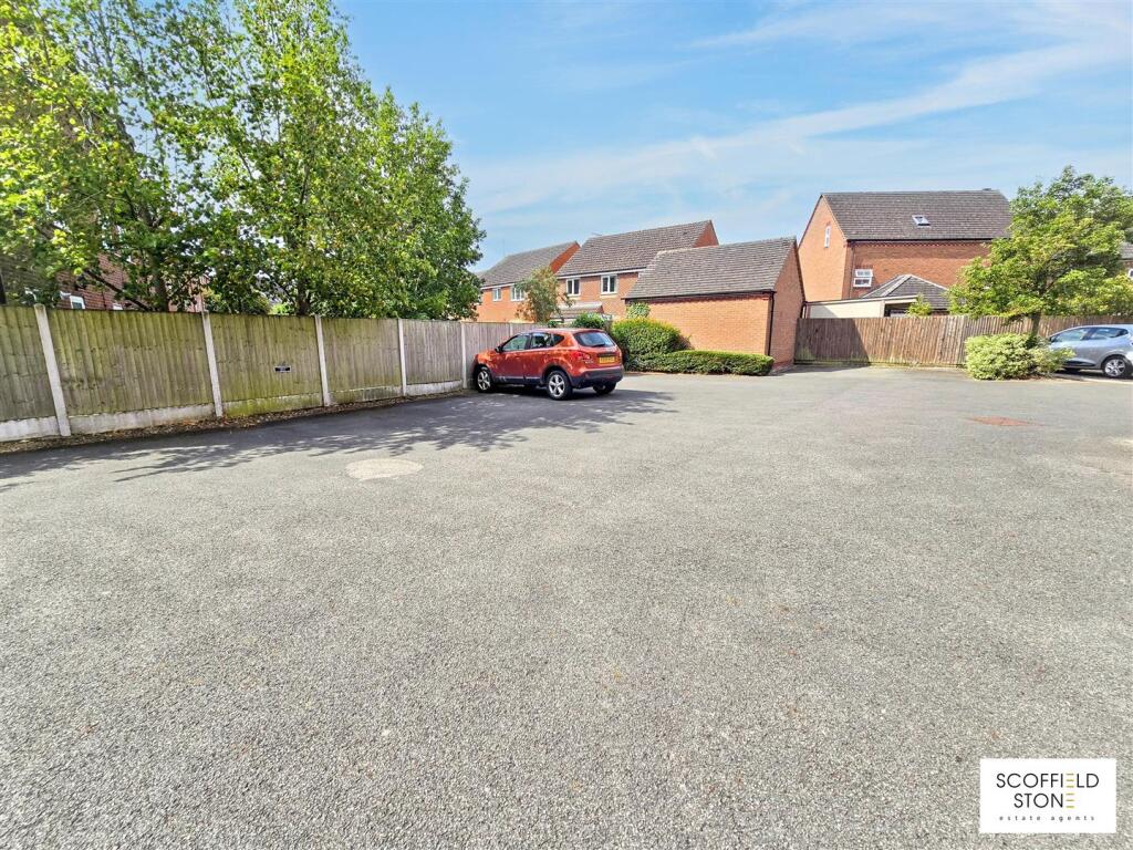 Thames Way, Hilton, Derby photo 4