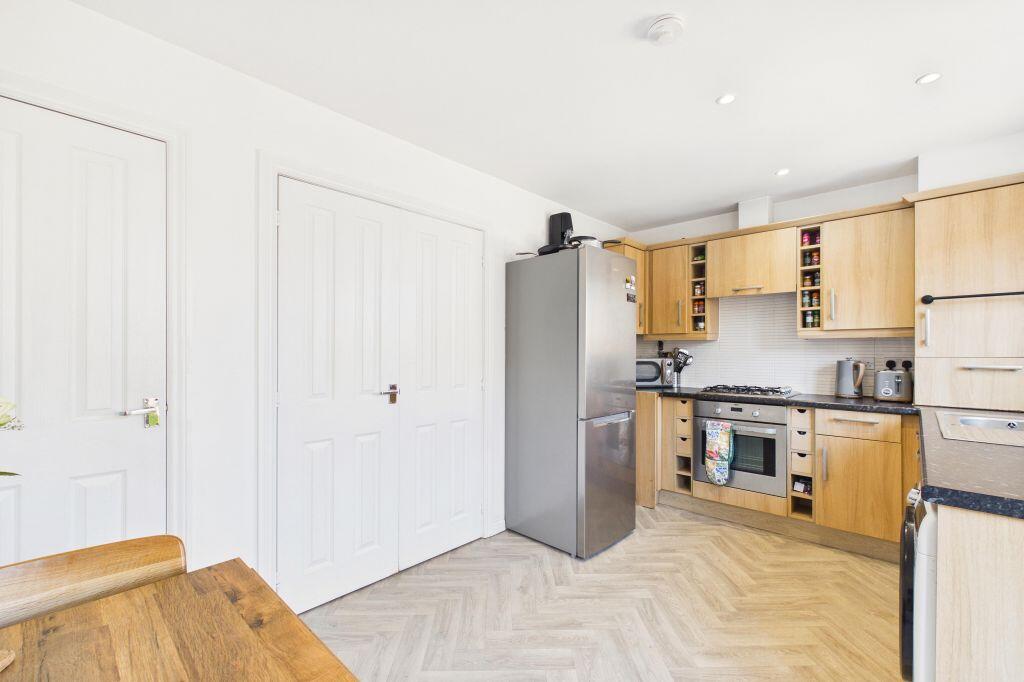 House in Edinburgh, Midlothian - More