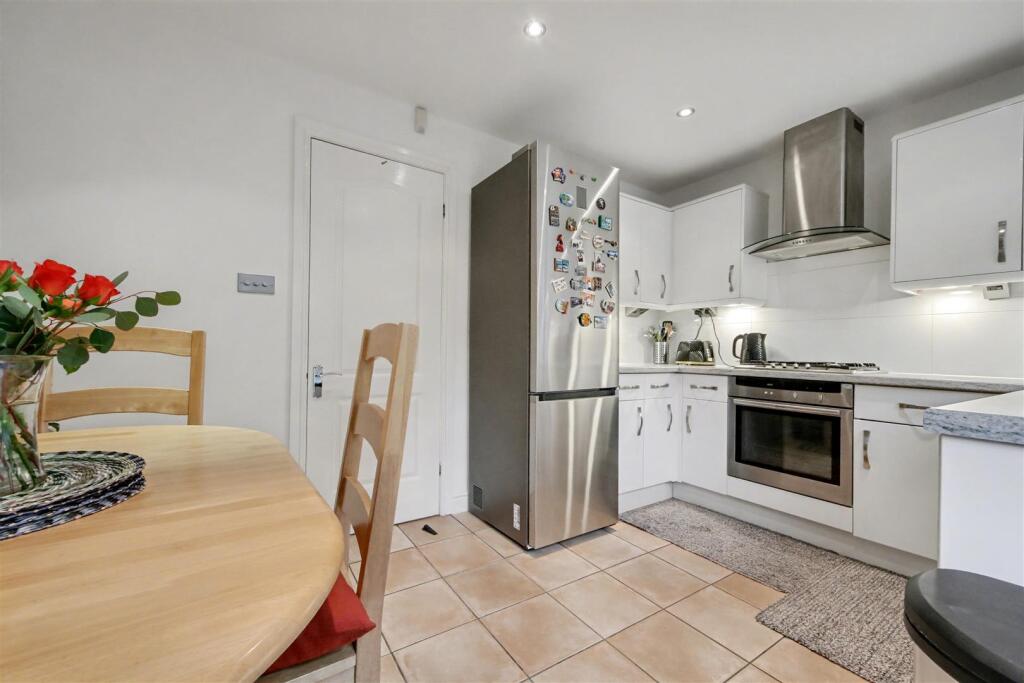 Hamblings Close, Shenley photo 3