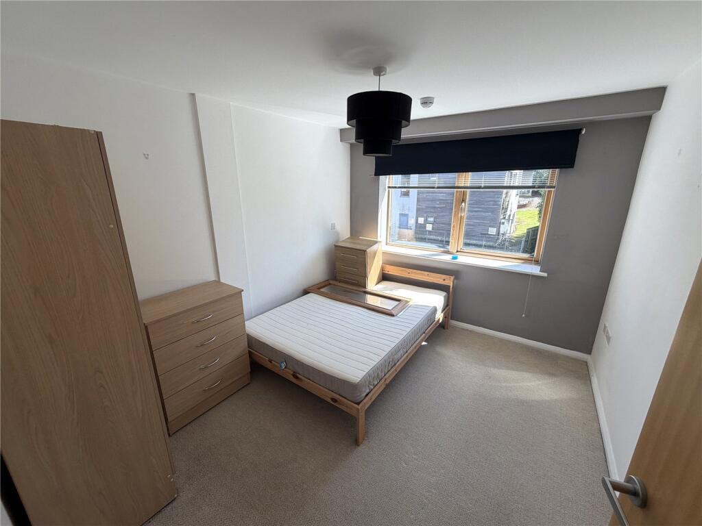 Apartment in Newcastle upon Tyne - View 5