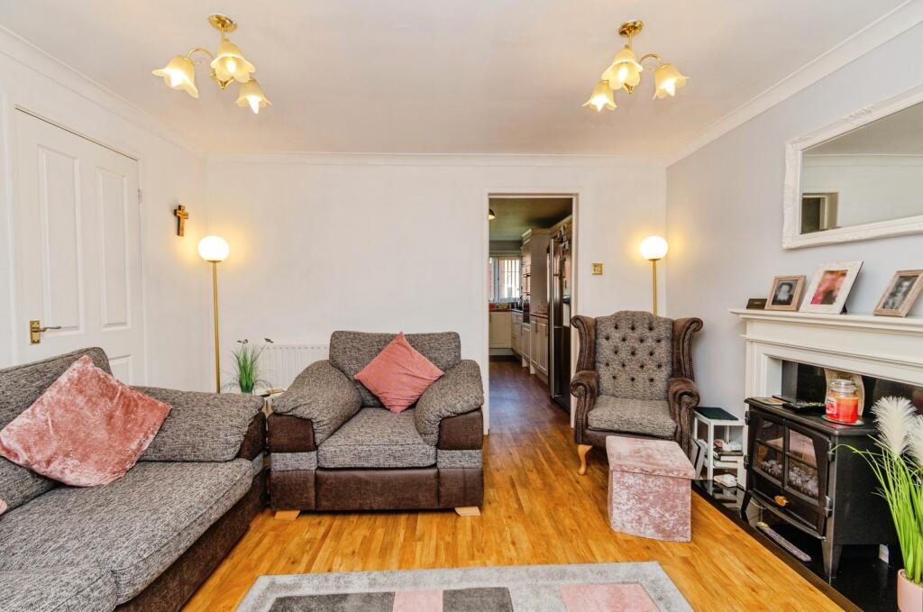 House in Walsall, West Midlands - More