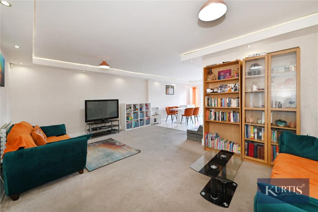Goodmayes Lane, Ilford, IG3 photo 3