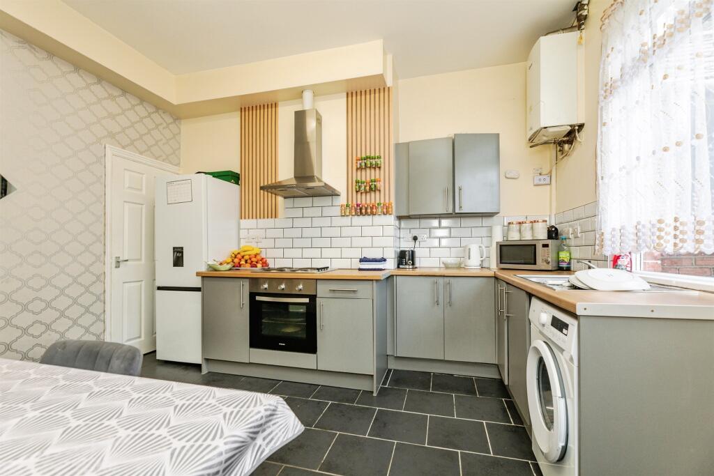 House in Rotherham, South Yorkshire - View 3