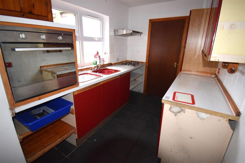 Glynllifon Street, Blaenau Ffestiniog - View 3