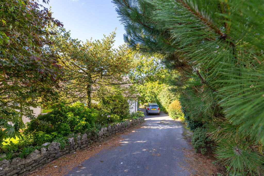 Burnsall, Oxenholme Lane, Natland, LA9 7QH photo 4