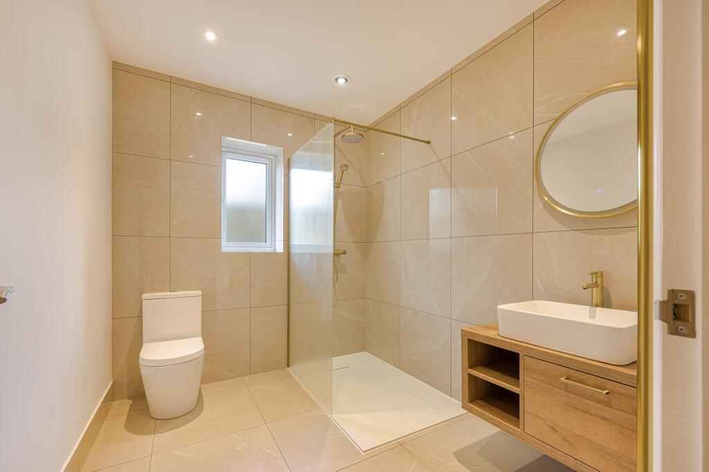 St Andrews Drive, Skegness, PE25 photo 4