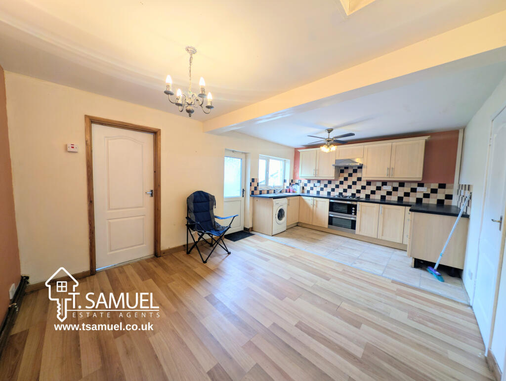House in Hirwaun - More
