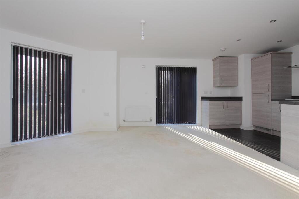 Apartment in Salisbury - View 5