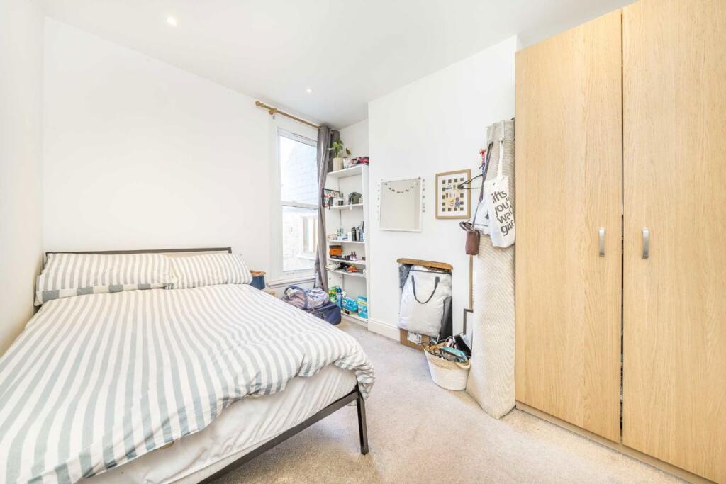 Apartment in London - View 5