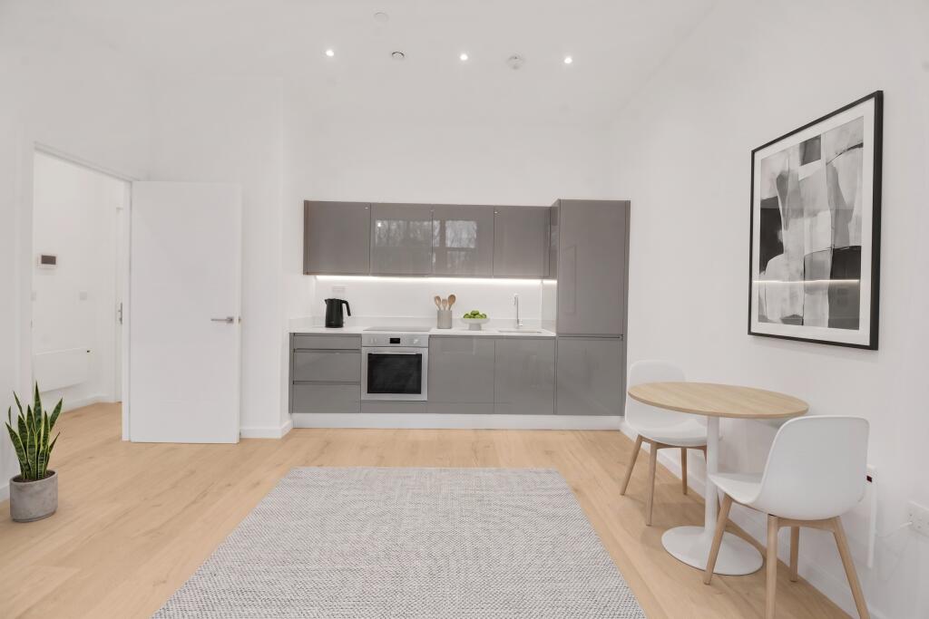 Main image of property: **LIMITED OFFER: £550.00 RENT CONTRIBUTION - Sunrise Parkway, Milton Keynes