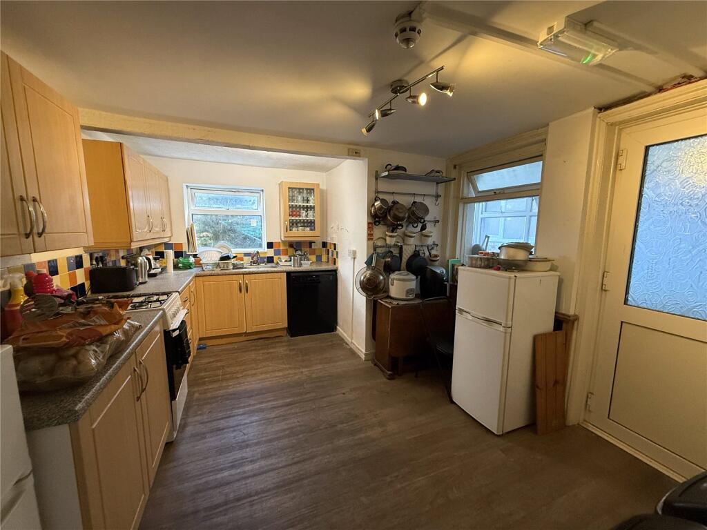 Wickham Road, Bournemouth, Dorset, BH7 photo 5