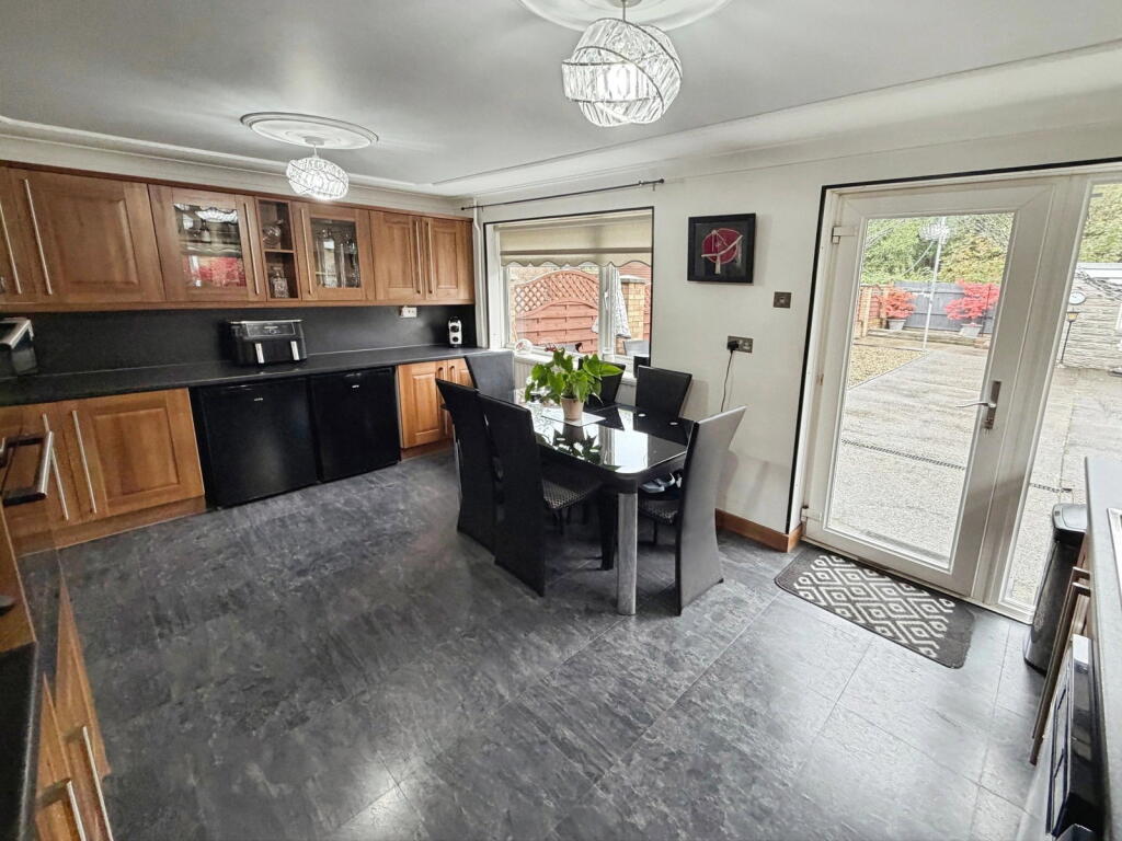 House in Swansea, Baglan Moors - View 4
