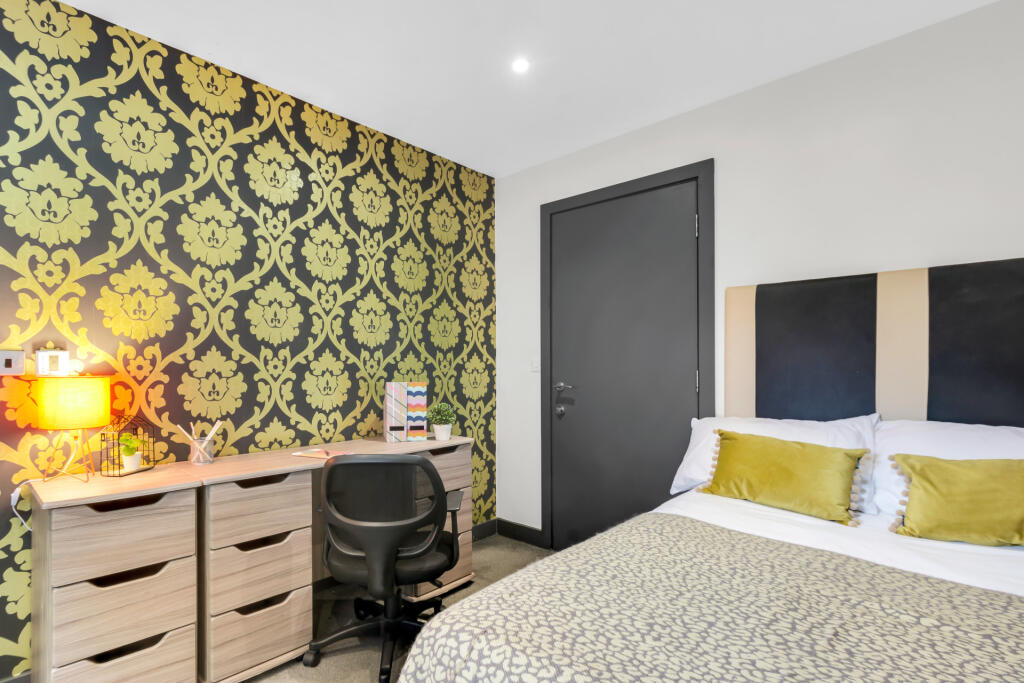House in Leeds - View 4