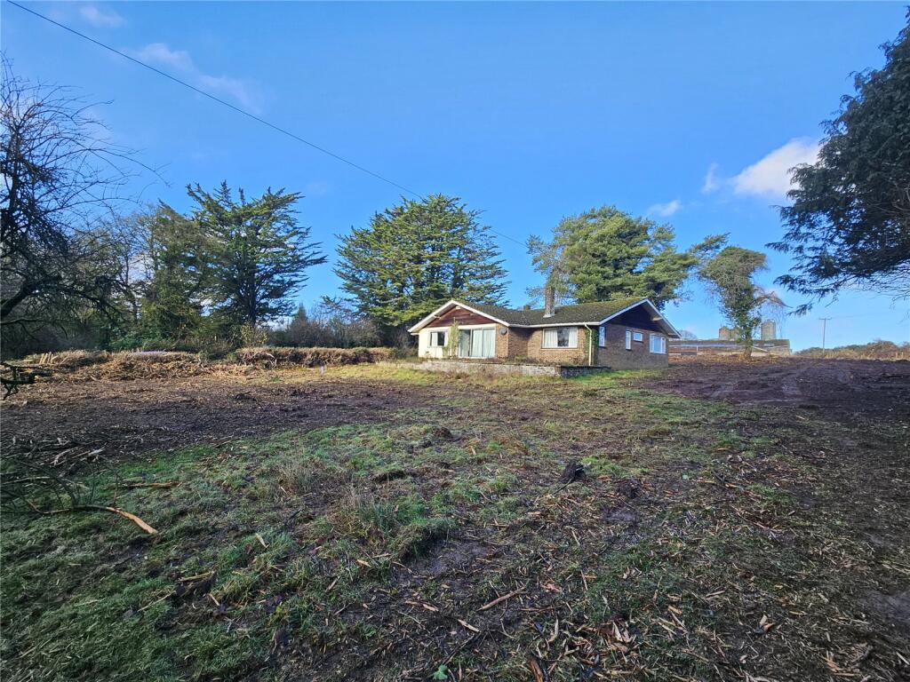 Yarmley Farm, Western Lane, Winterslow, Wiltshire, SP5 photo 3