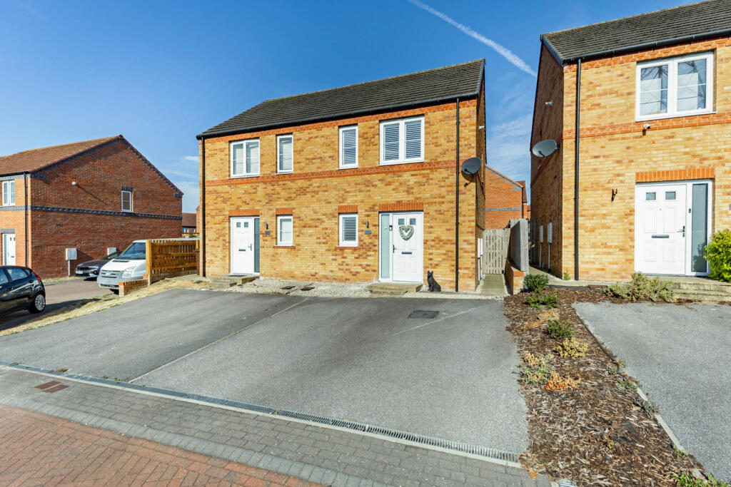 Main image of property: Brattice Way, Mapplewell, S75