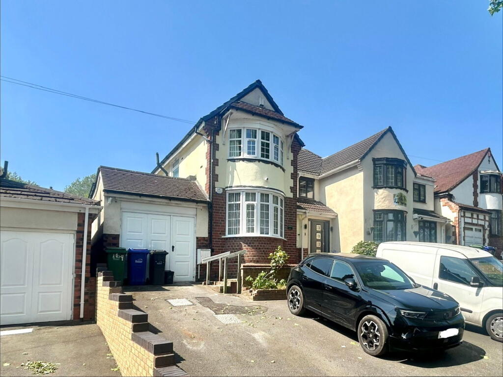 Main image of property: The Broadway, Dudley