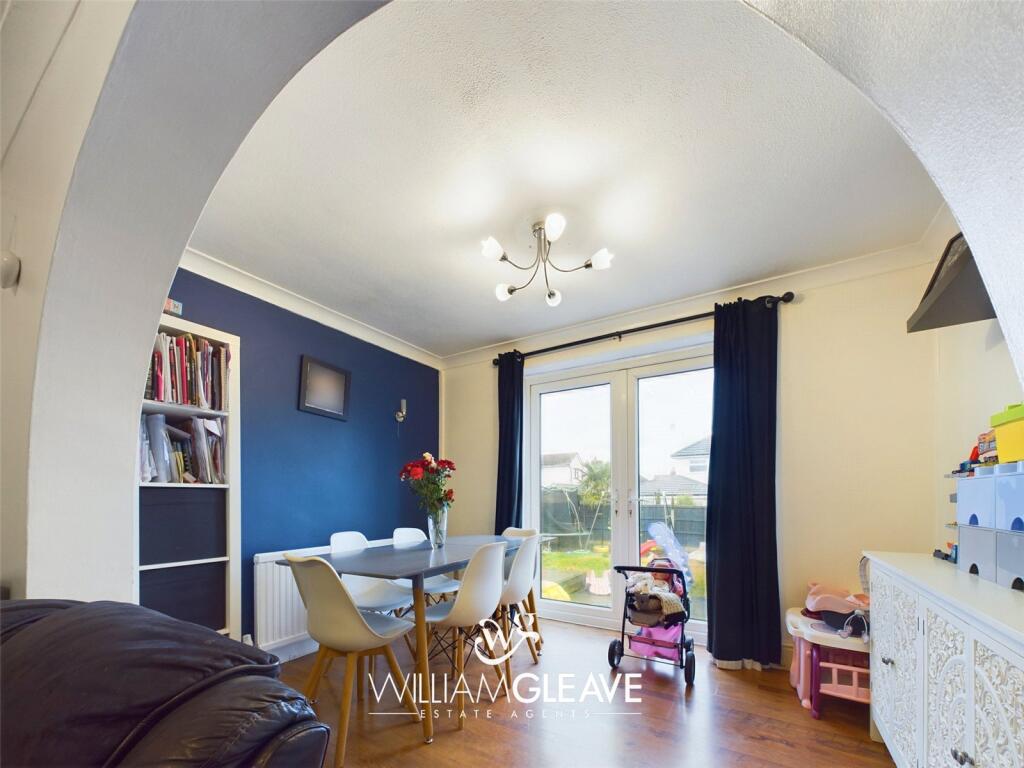 Marina Drive, Shotton, Deeside, Flintshire, CH5 photo 4