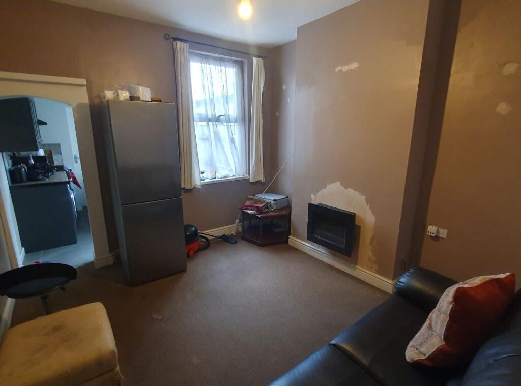 House in Birmingham, West Midlands - View 3