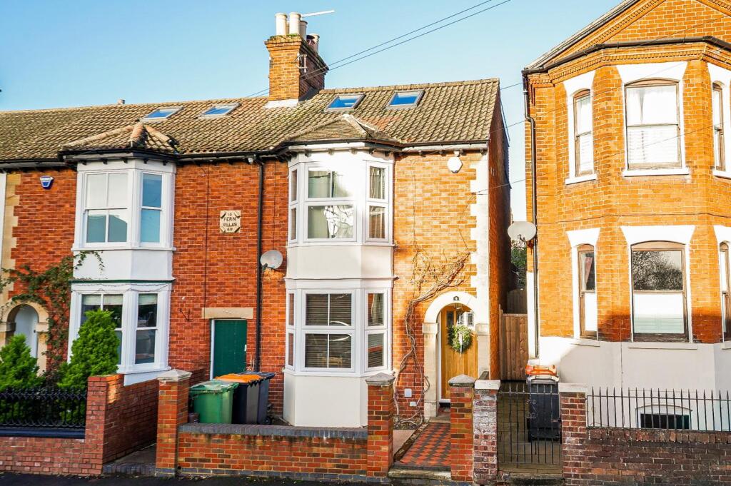 4-bed terraced on Albany Road, Leighton Buzzard, £500,000