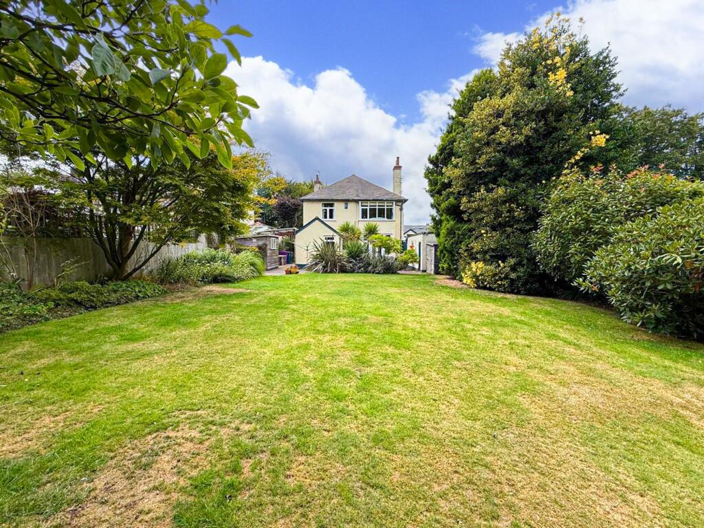 Woolton Road, Childwall, L16 photo 3