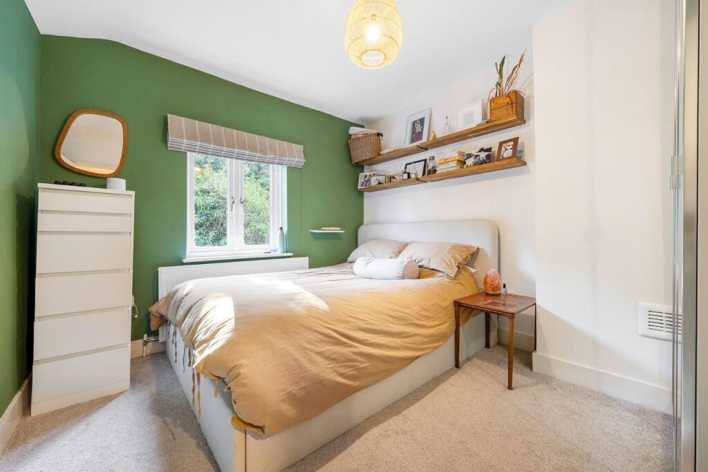 Apartment in London - More