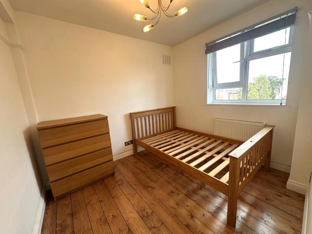 Apartment in London - View 5