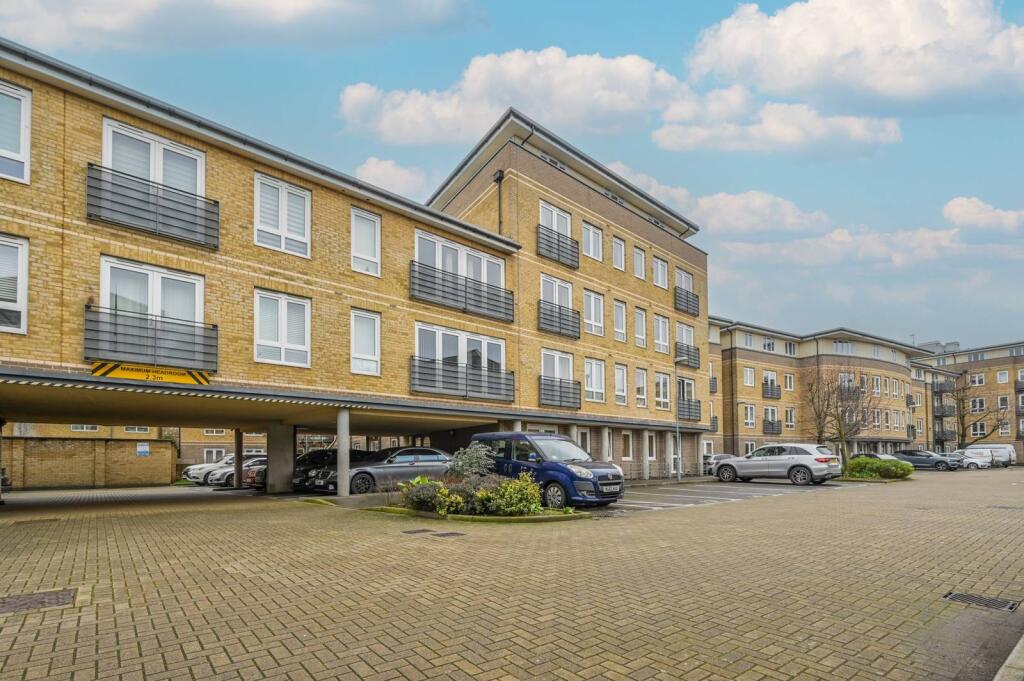 Main image of property: Queensgate House, Hereford Road, Bow, London, E3