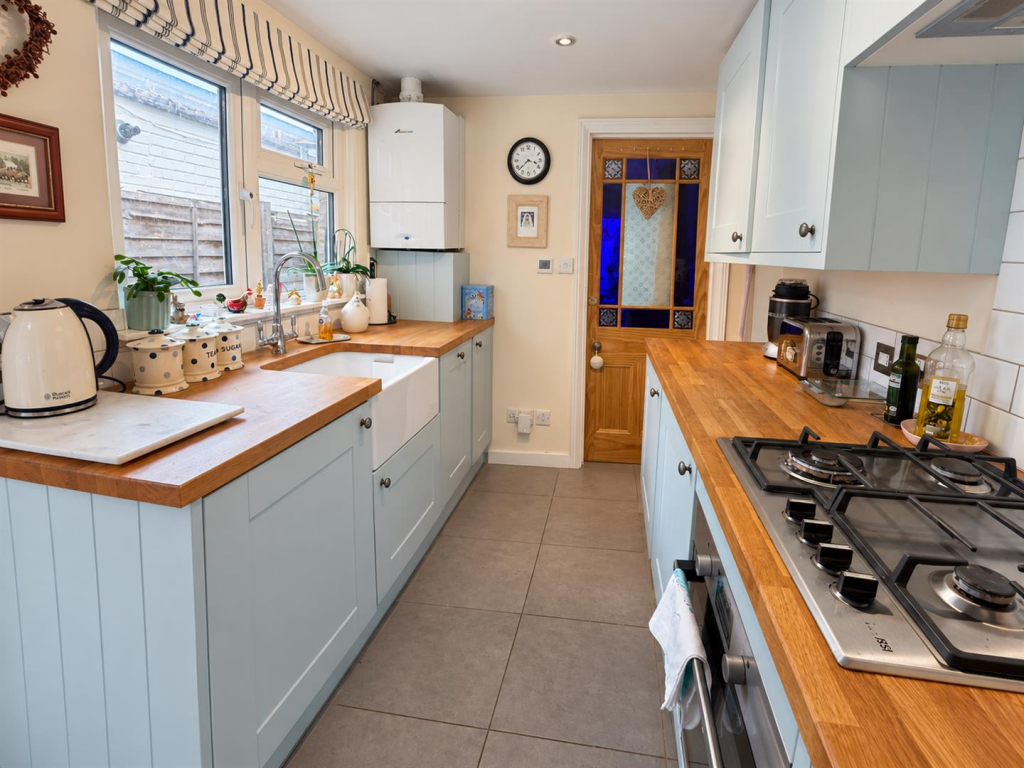 House in Twickenham - View 4