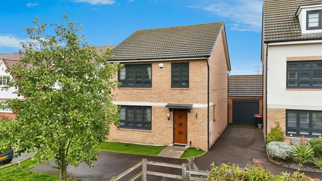 3-bed detached on Barley Bank Meadow, Leegomery, Telford, Shropshire, TF1 6PB, £365,000