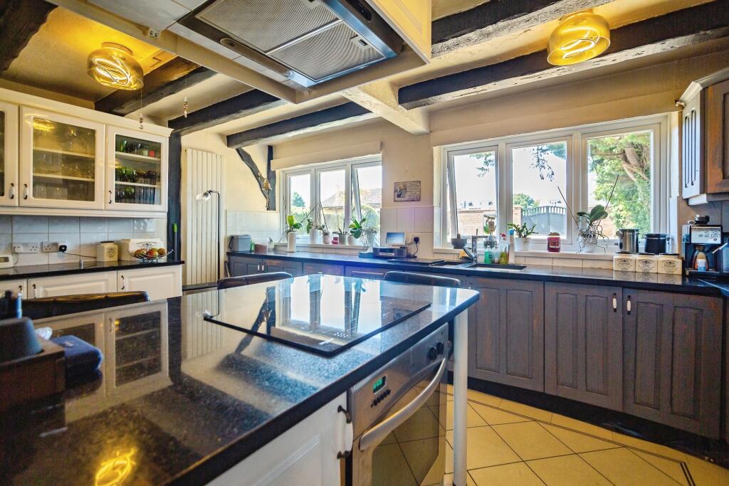 House in Tonbridge - View 3