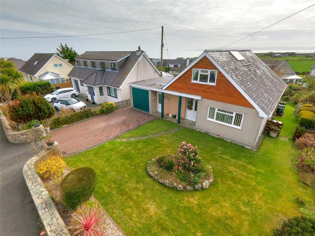 Nant Bychan, Moelfre, Isle of Anglesey, LL72 photo 4