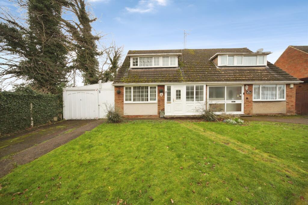 Main image of property: Park View Close, Luton