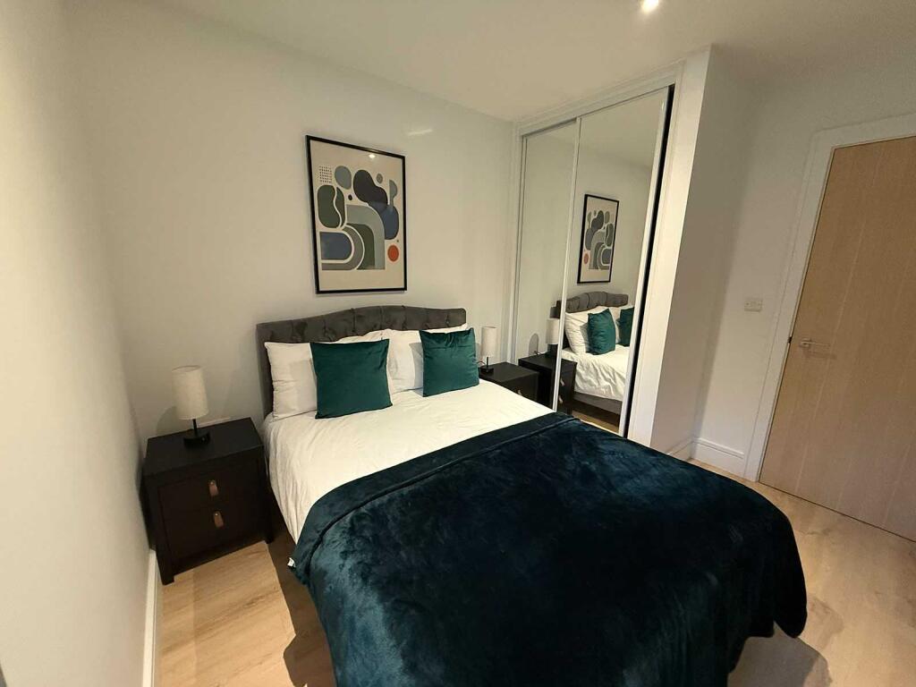 Apartment in London - View 3