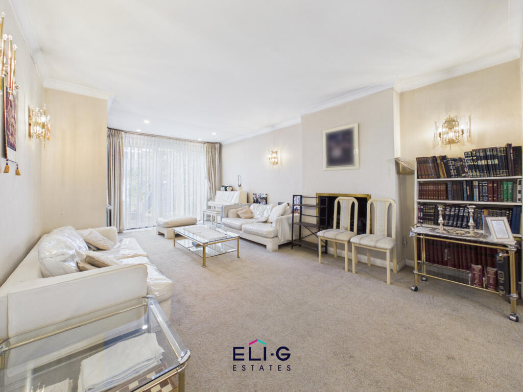 House in London - View 5