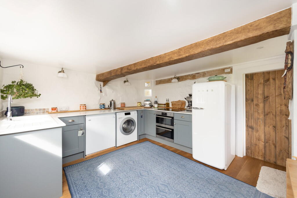 House in Swindon - View 3