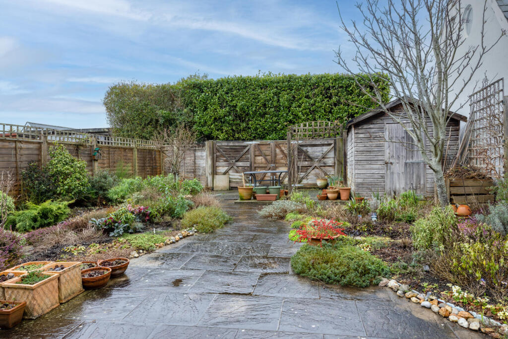 Gifford Road, Bosham, Chichester photo 2