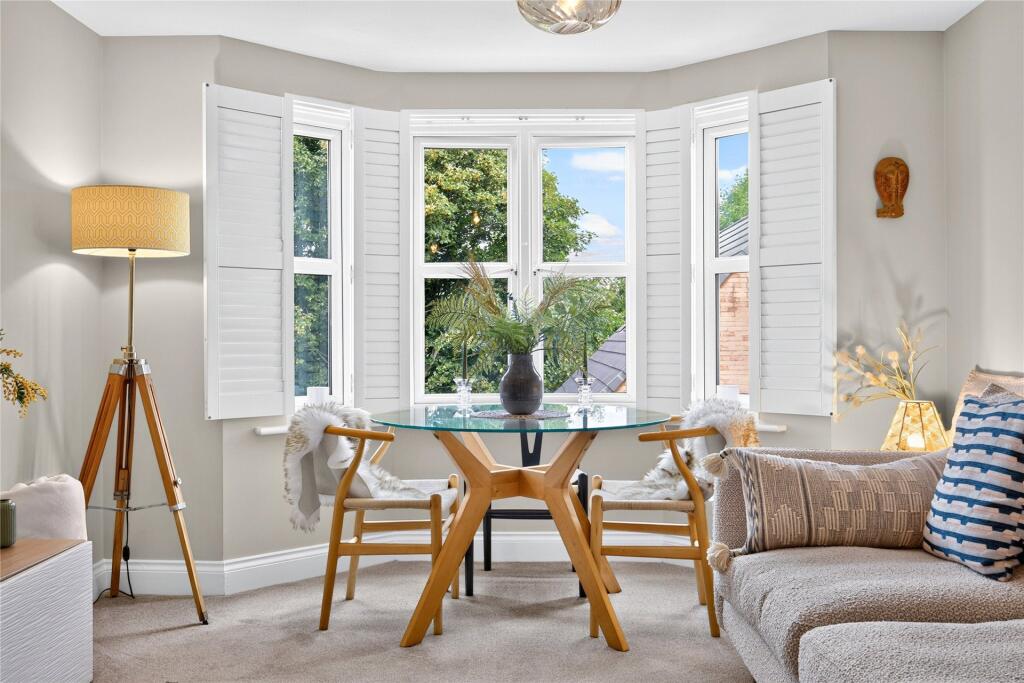 Apartment in Newcastle upon Tyne - View 4